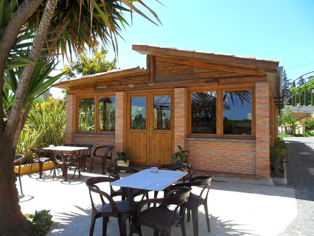 Mas La Trampa Hotel La Selva del Camp Ngoại thất bức ảnh